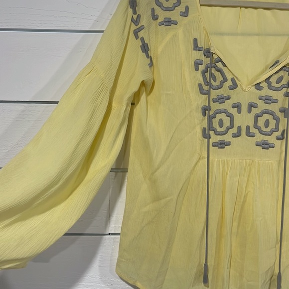 Altar’d State Top - Picture 3 of 3